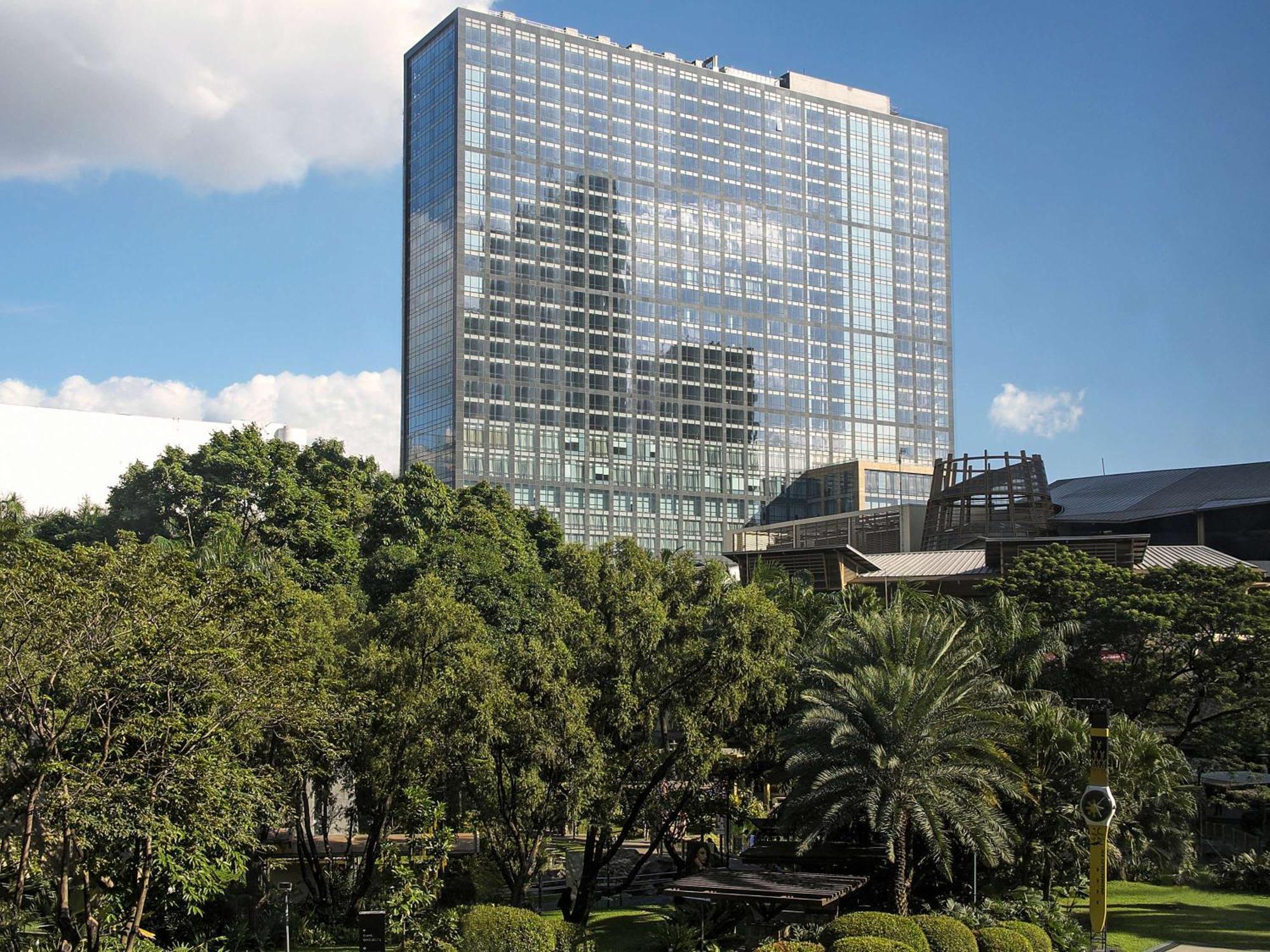 Fairmont Makati Hotel Makati City Exterior photo The University of Texas MD Anderson Cancer Center