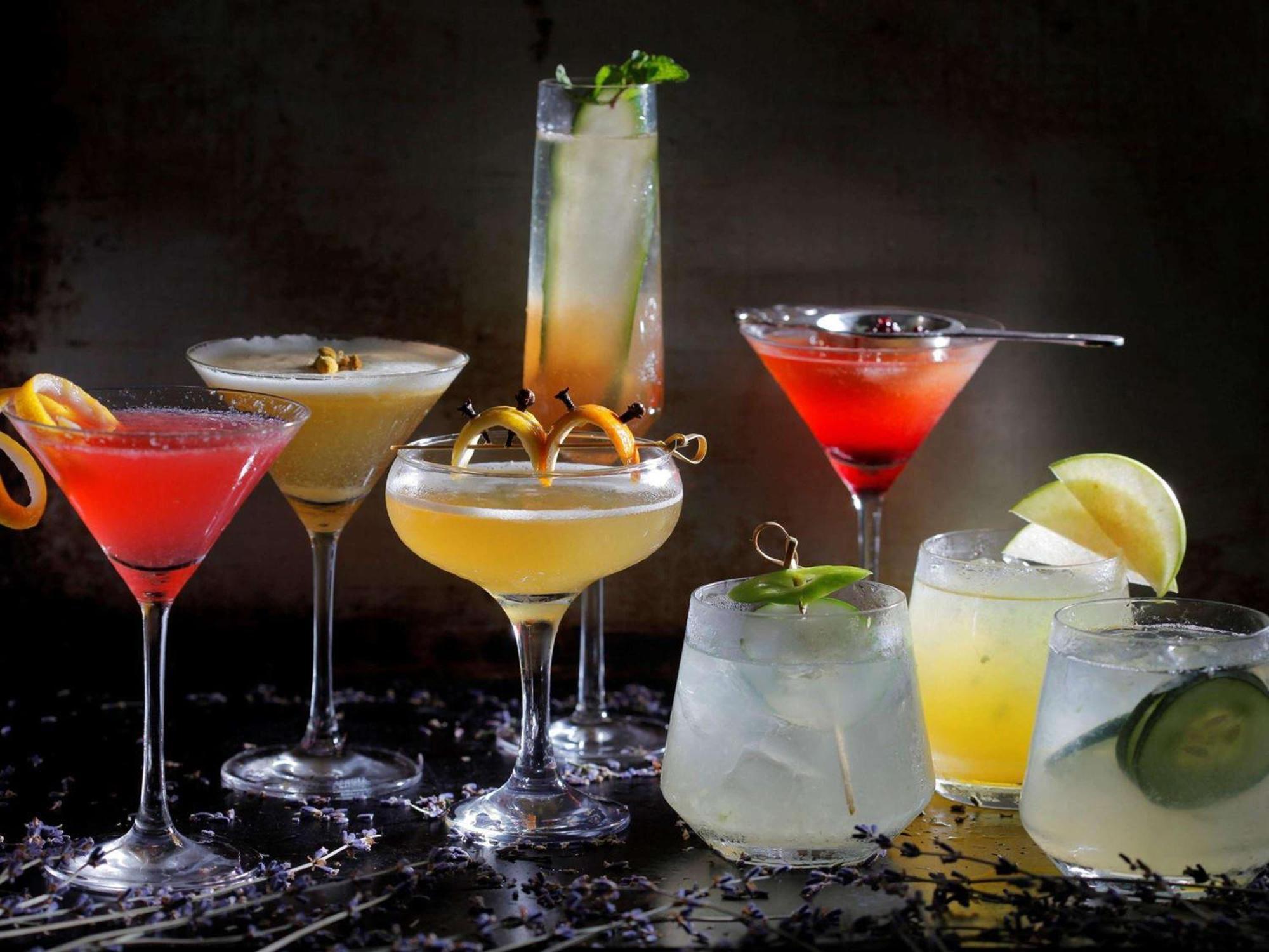 Fairmont Makati Hotel Makati City Exterior photo A selection of cocktails